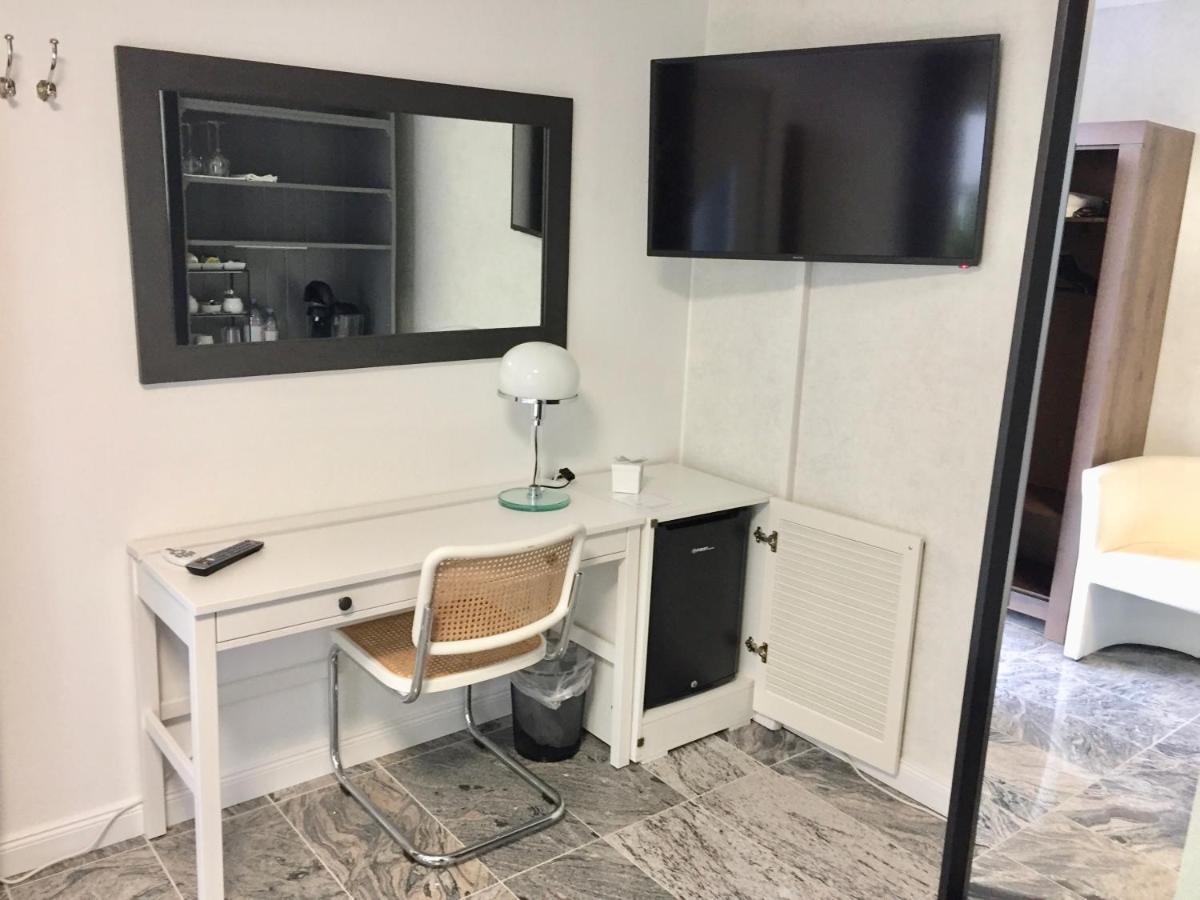Neues Zimmerapartment Mit Bad Neckarwestheim Exterior photo